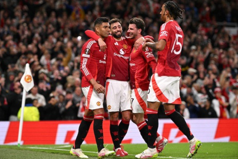 mu-rong-cua-vao-top-4-sau-cu-say-chan-cua-chelsea-va-aston